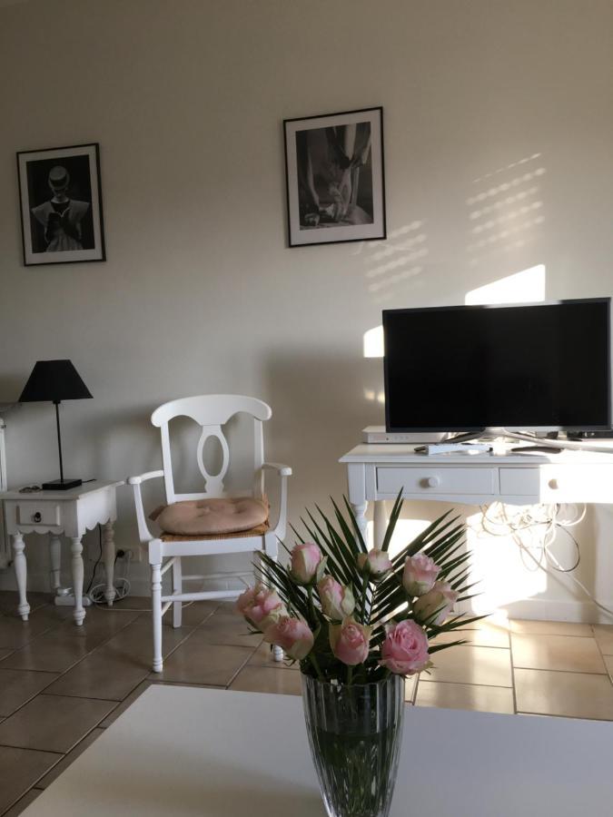 Cannes, Croisette, Palais Miramar Экстерьер фото