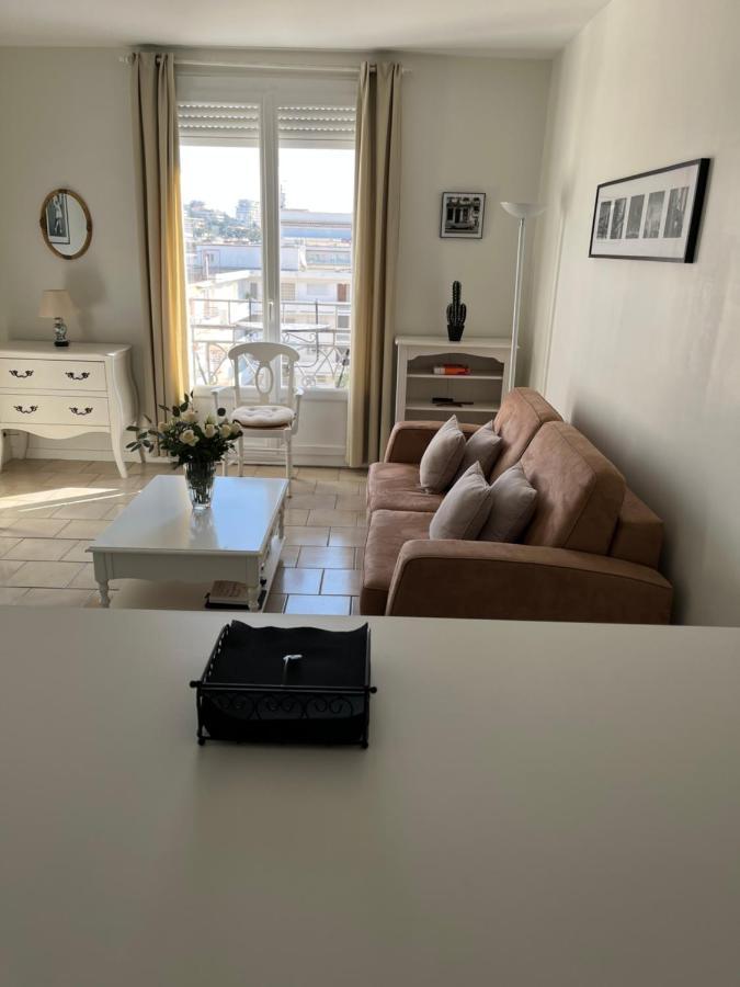 Cannes, Croisette, Palais Miramar Экстерьер фото