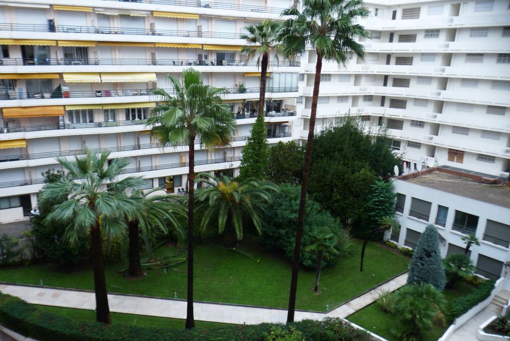 Cannes, Croisette, Palais Miramar Номер фото