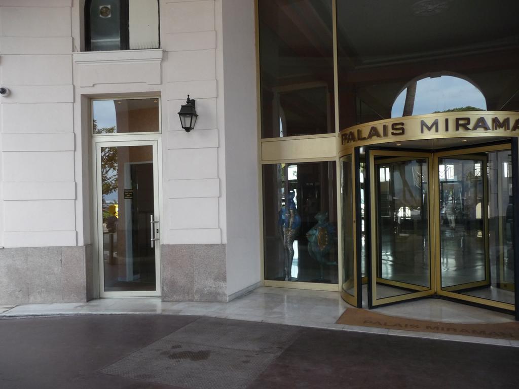 Cannes, Croisette, Palais Miramar Экстерьер фото