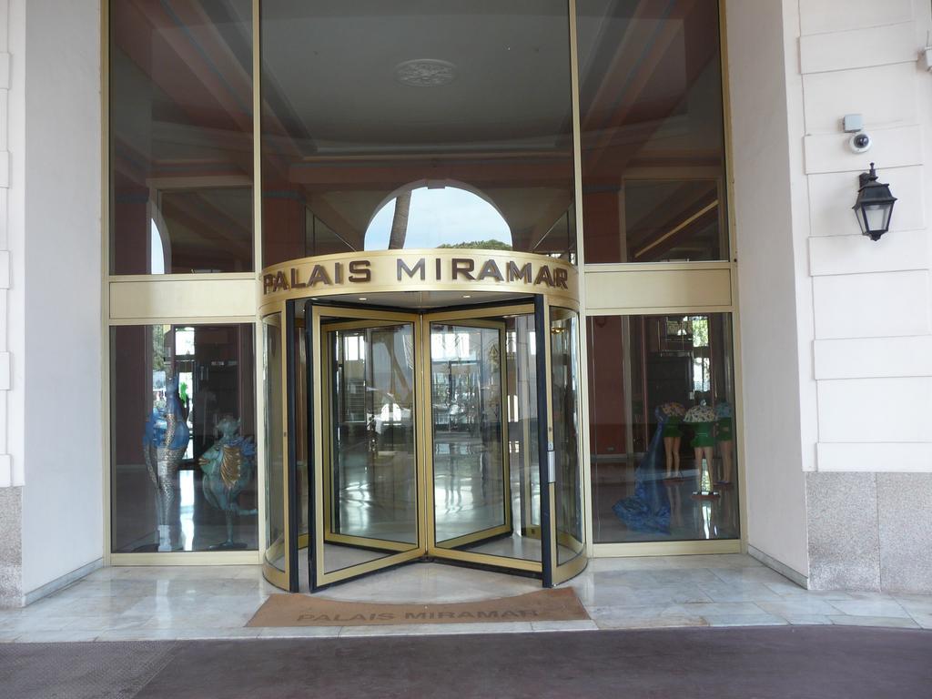 Cannes, Croisette, Palais Miramar Экстерьер фото